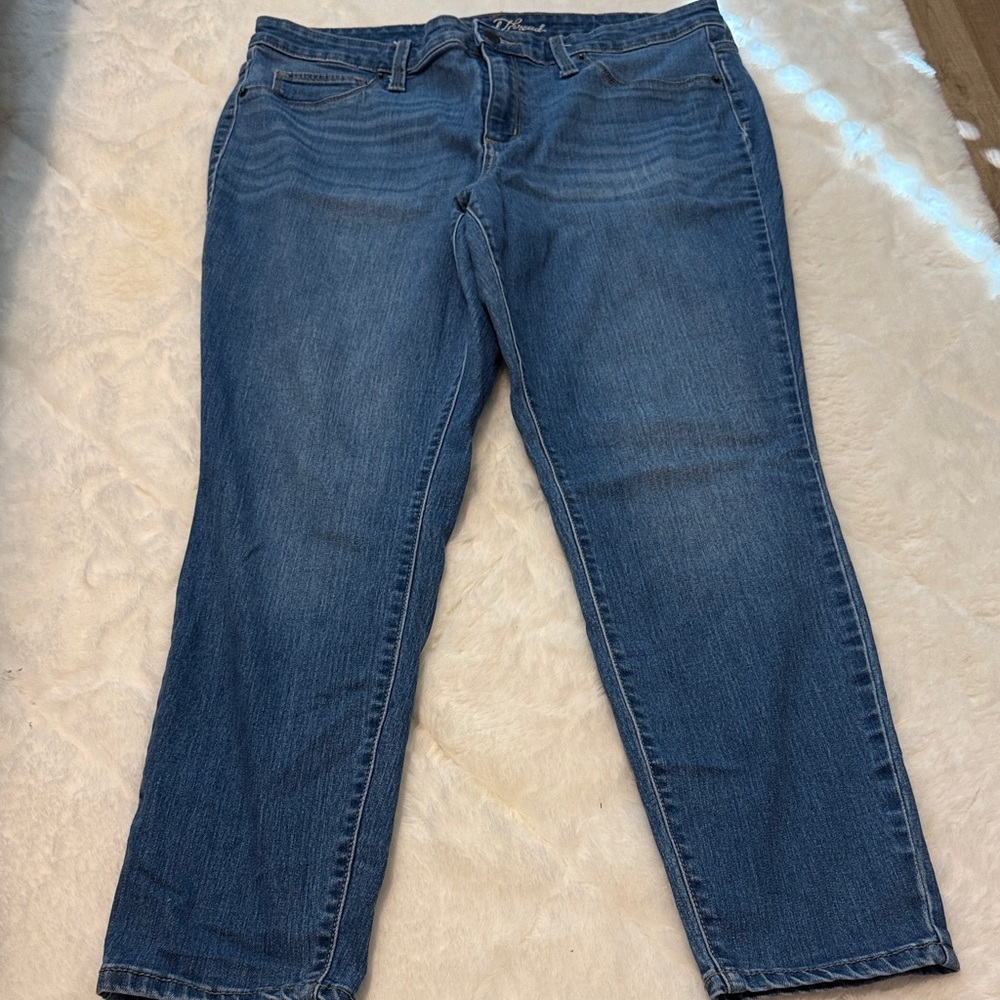 Universal Thread High Rise Jegging - 14 Short - Medium Wash Jean